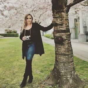 Meet your Posher, Danielle